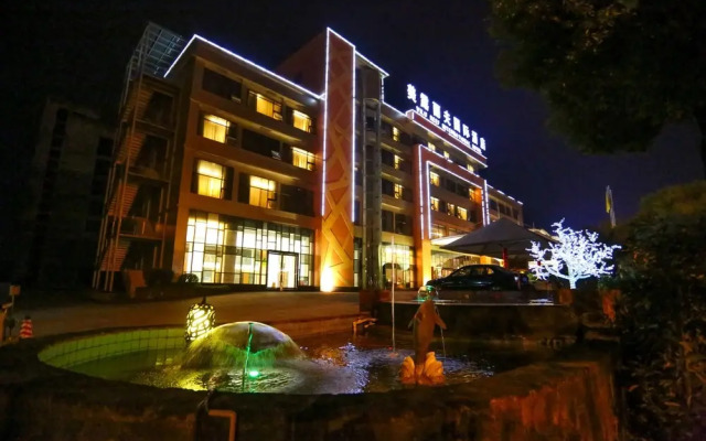 Vilu Reef International Hotel