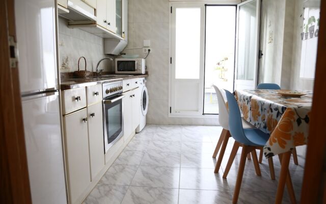 Calido apartamento Centrico junto a funicular y metro