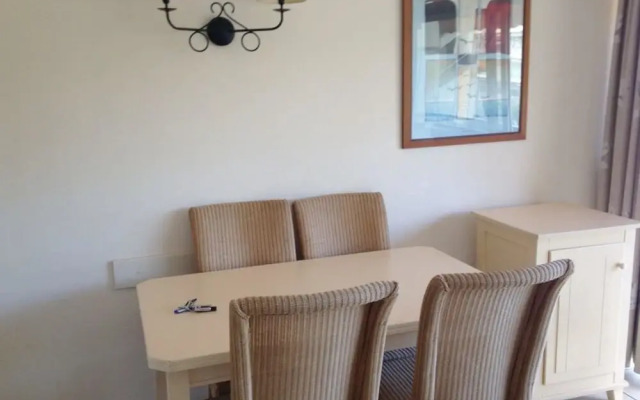 Studio in Saint-laurent-du-var, With Pool Access, Enclosed Garden and