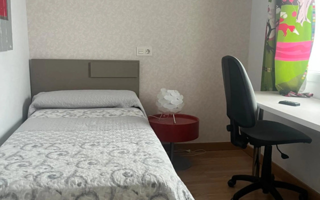 Bonito apartamento en Granada (zona palacio congresos y metro)