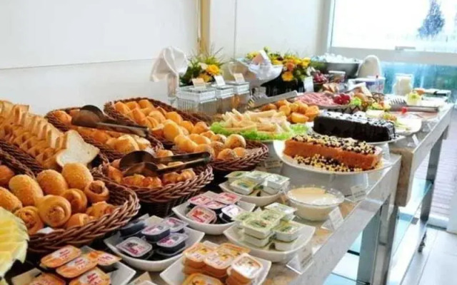 L'Authentique Cristal Hotel