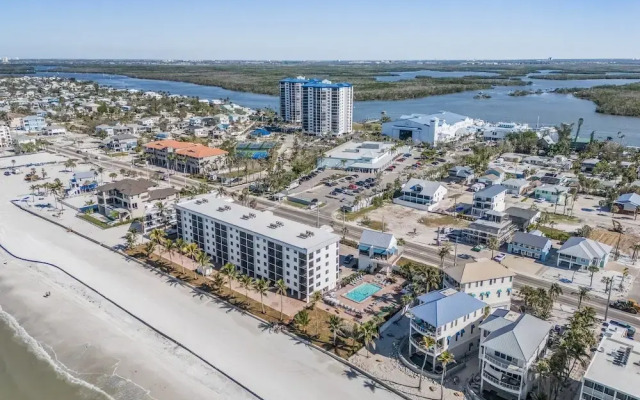 Seaside 101: Oceanview 2br/2ba Condo With Pool, Steps To Beach 2 Bedroom Condo
