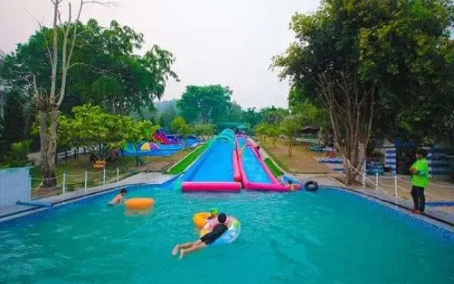 Nattipon Resort