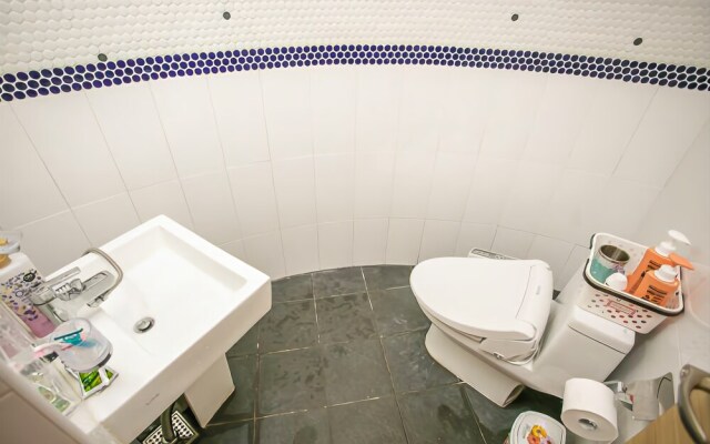 Geumsan Forest White Castle Pension