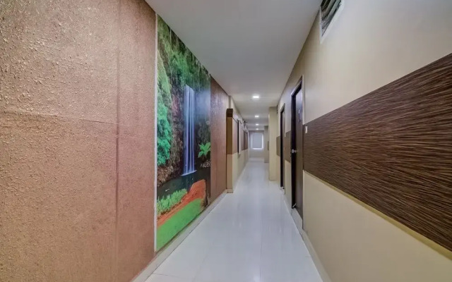 Helican Tradition By OYO Rooms
