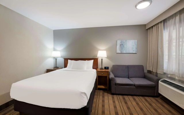 SureStay Plus by Best Western Woodbury Inn
