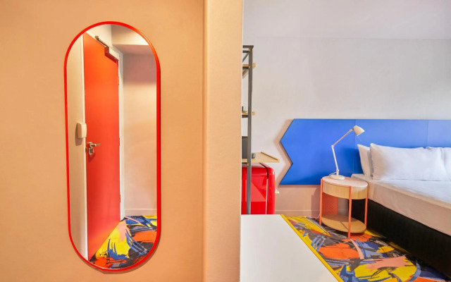 Cambridge Hotel Sydney