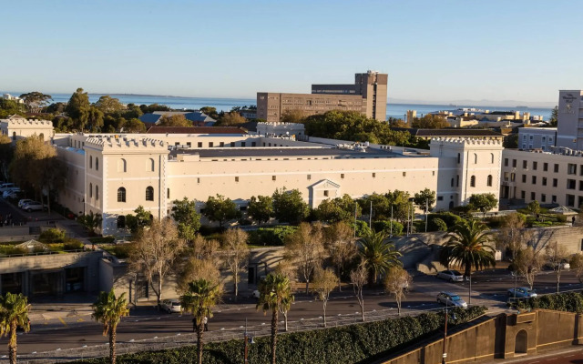 Protea Hotel by Marriott Cape Town Waterfront Breakwater Lodge