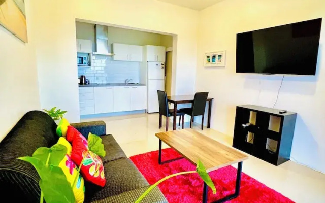Nikao Hillside Suite