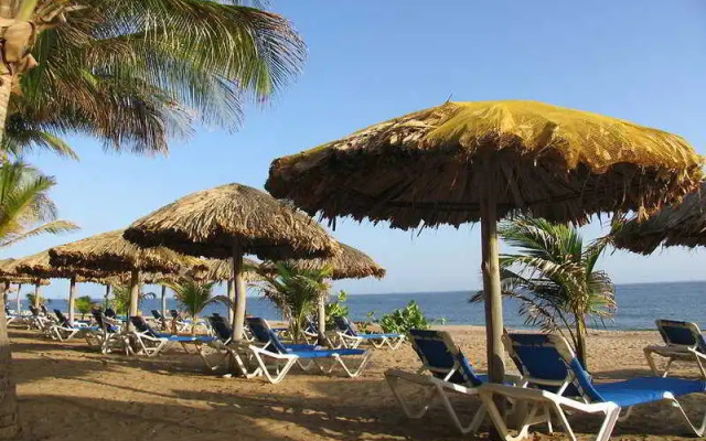 Costa Caribe Beach Hotel & Resort