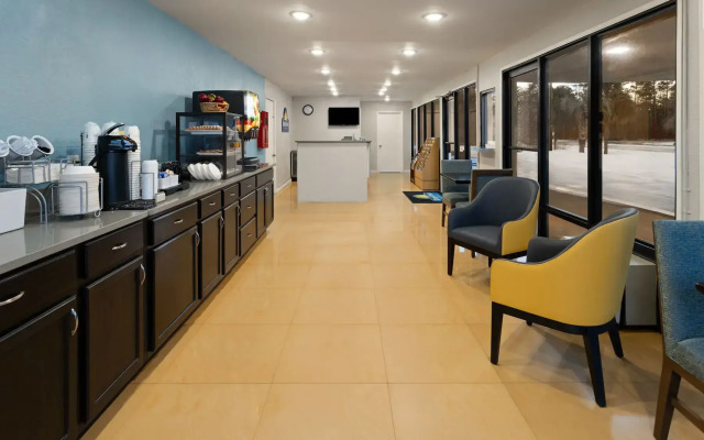 Days Inn by Wyndham Hardeeville Near Hilton Head