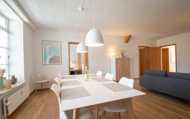 Exclusive 2 Bedroom Apartment