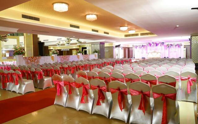 Hotel Empire International - Koramangala