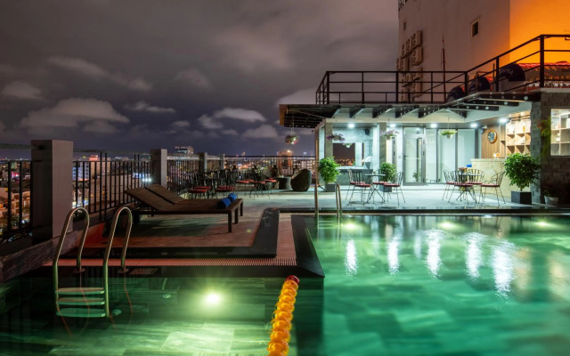 Tan Phuong Nam Hotel & Apartment