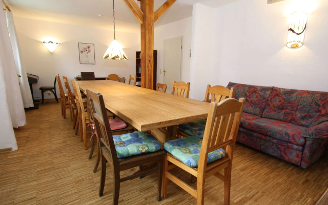 Cottage, Uppost in Upost