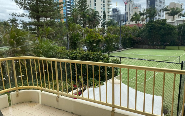 Contessa Holiday Apartments