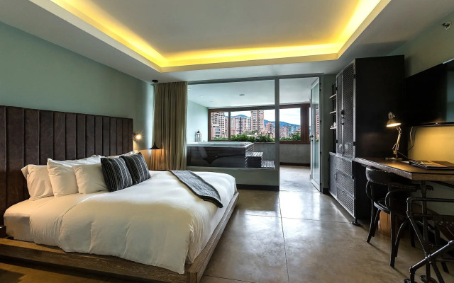 The Charlee Hotel