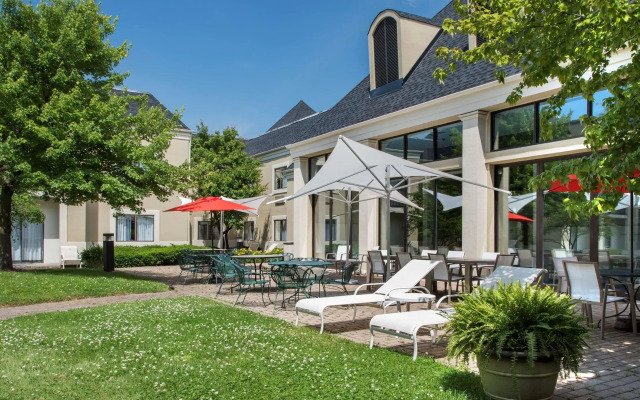 DoubleTree by Hilton Hotel Chicago Wood Dale - Elk Grove