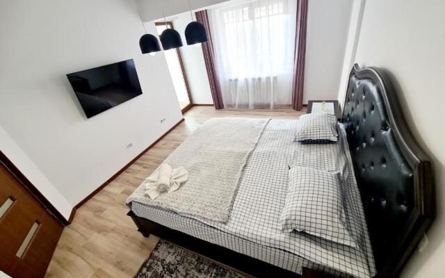 R.O.S.E. Apartment