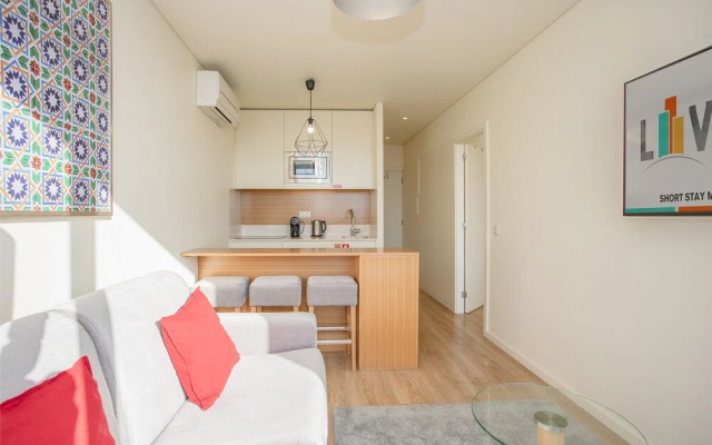 Liiiving In Porto | Downtown View Apartment