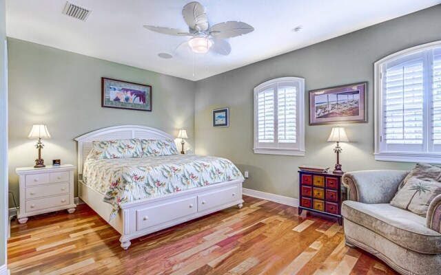 Palm Island Canal Home - 4 BR