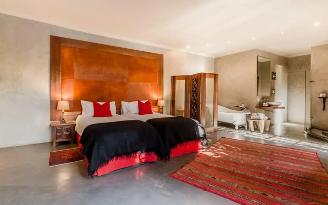 Singa Lodge - Lion Roars Hotels & Lodge