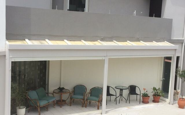 Posto studio 2 chania crete 100 m from the beach