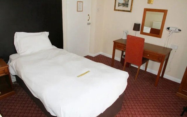 The Raven Hotel by Greene King Inns