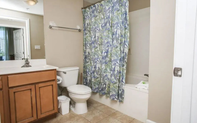 The Palms of Destin Resort by Panhandle Getaways