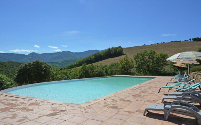 Comfortable Villa in Prunet-et-Belpuig with Terrace
