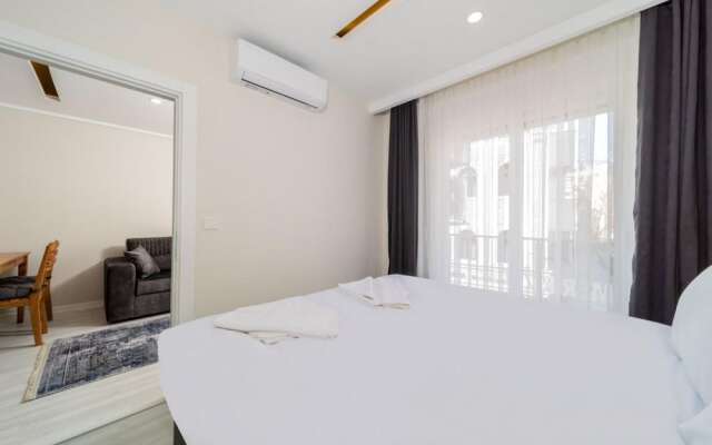 Lovely and Central Flat Near Beach in Antalya