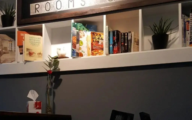 Double D Rooms & Cafe