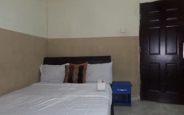 Ikeja Transit Hotel Iyala