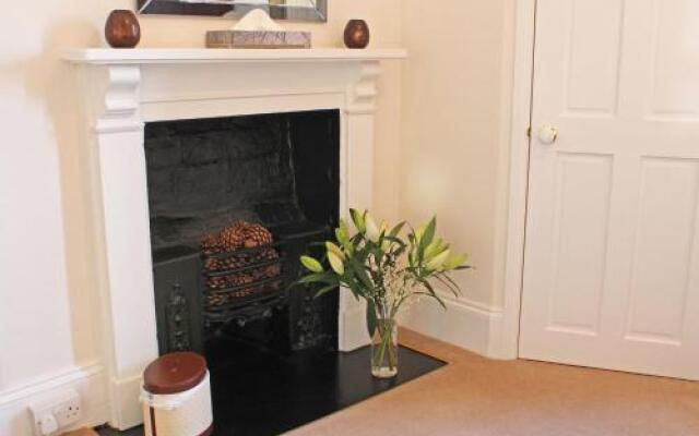 Hollybank Bed  Breakfast