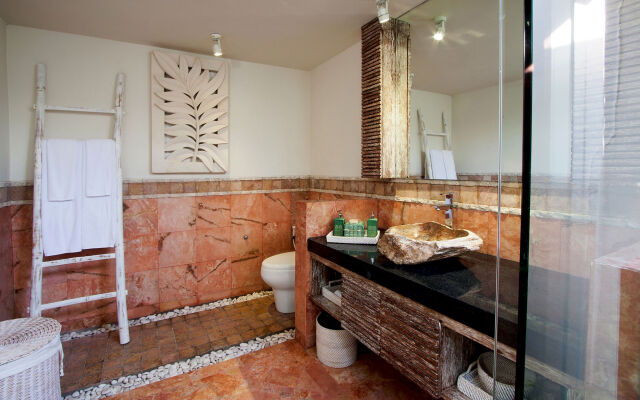 The Royal Purnama Luxury Villas - Adults Only