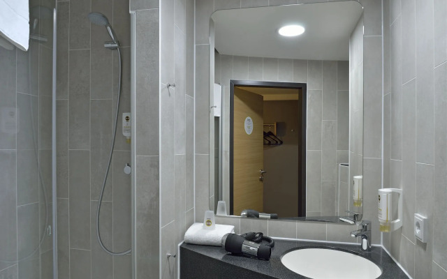 B&B Hotel Hannover-Lahe