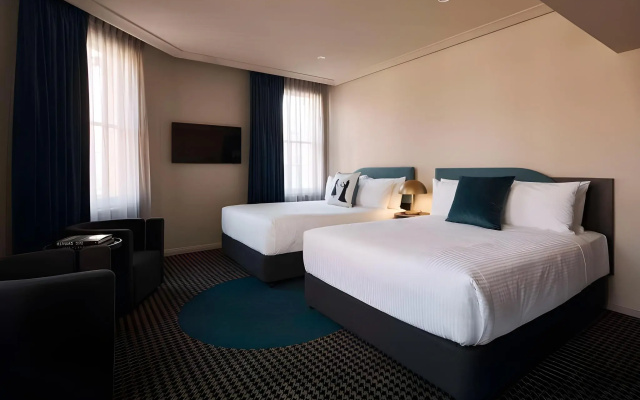 The Capitol Hotel Sydney – Guest Rooms – Sydney