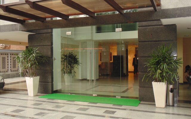 Tavisha Hotel