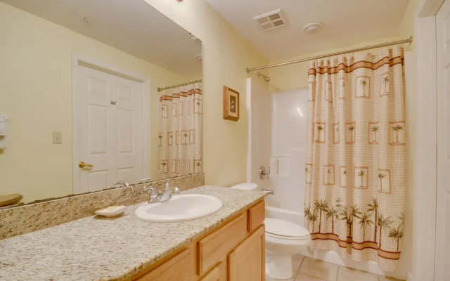 Gulfport Condo With Views: Walk to Beach