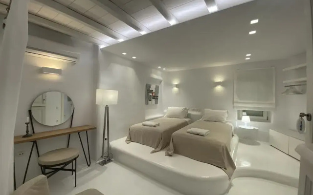 Villa Alessandra - Near Ornos Beach