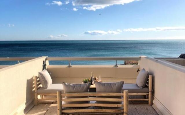 Nouvelle annonce : Appartement rénové de 66m2 pleine vue mer!