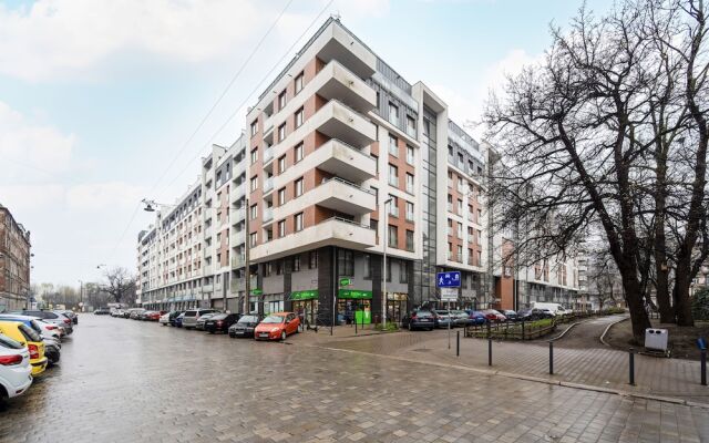 Modern Apartment With Balcony by Renters