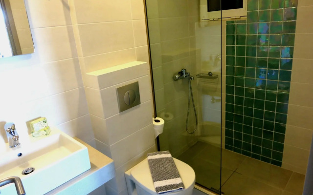 Amaryllis Hotel Apartments