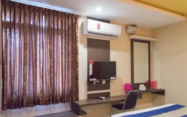 Hotel Raks by OYO Rooms
