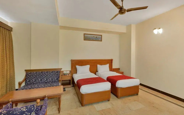 OYO 10534 Hotel Kanishka