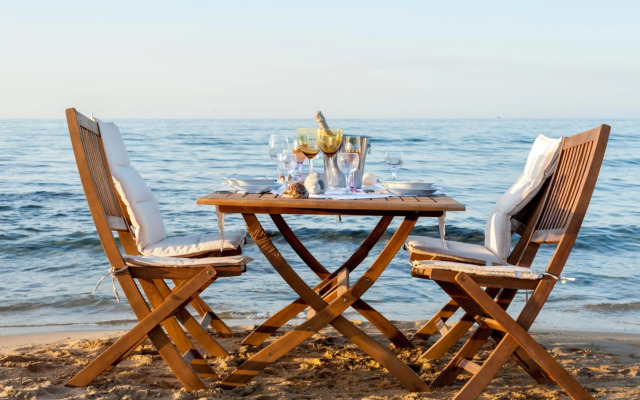 Laplaya Beach