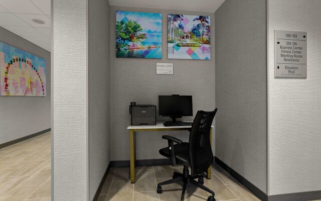 Hampton Inn & Suites Ruskin I-75