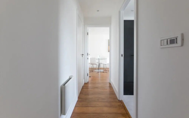 Luxury 2-bed Flat, Parking and Close to the Tube