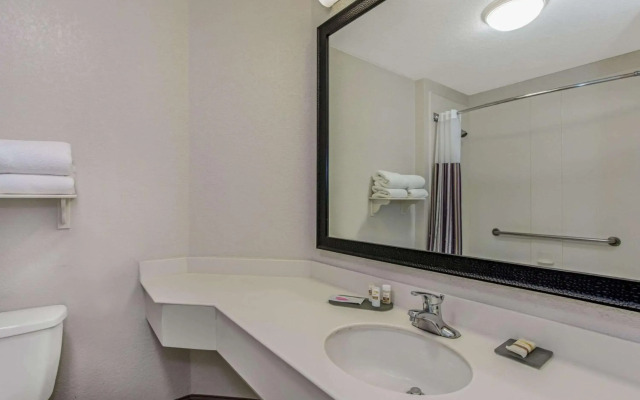 The Delavan Hotel & Spa