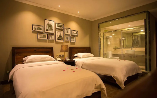 Century Boutique Hotel